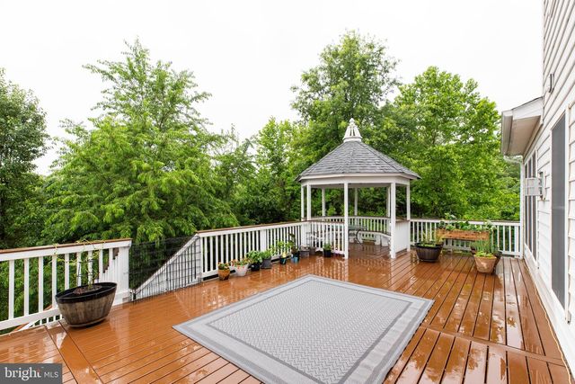 15613 VILLAGE COVE PL, Haymarket, VA 20169
