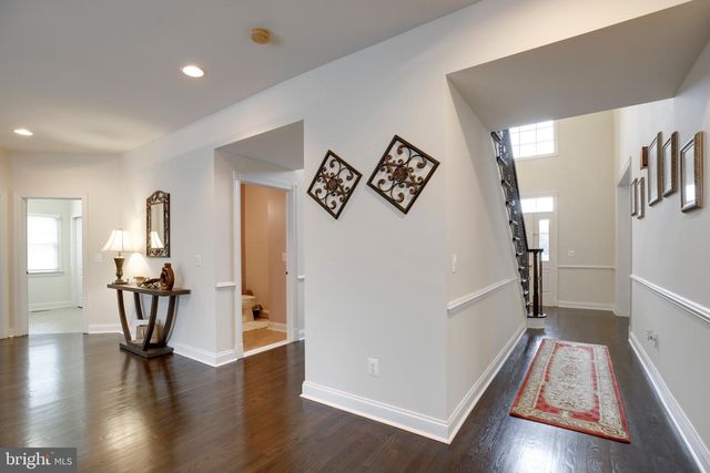 15613 VILLAGE COVE PL, Haymarket, VA 20169