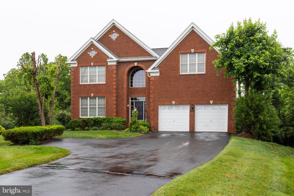 15613 VILLAGE COVE PL, Haymarket, VA 20169