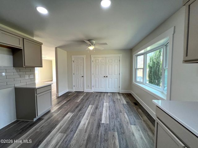 410 Loma Linda Drive, Cape Carteret, NC 28584