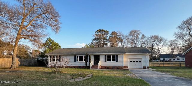 410 Loma Linda Drive, Cape Carteret, NC 28584