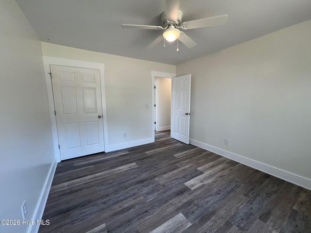 410 Loma Linda Drive, Cape Carteret, NC 28584