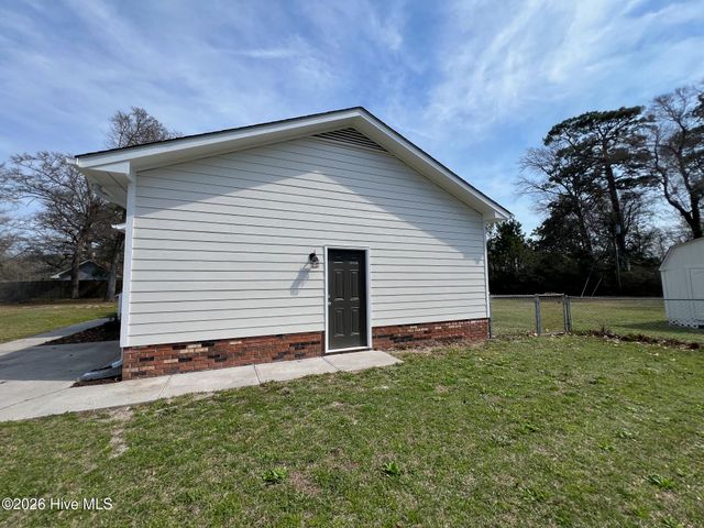 410 Loma Linda Drive, Cape Carteret, NC 28584