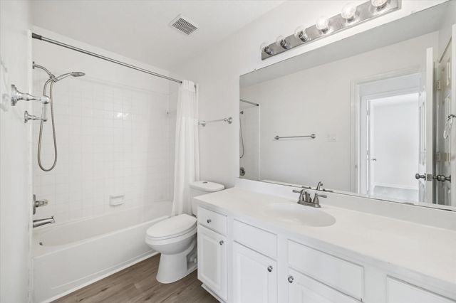 1702 River Trail, Sugar Land, TX 77479