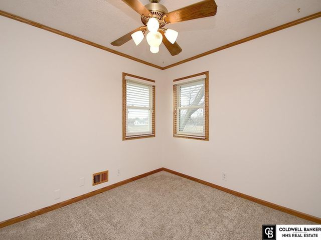 7813 S 37th Street, Bellevue, NE 68147