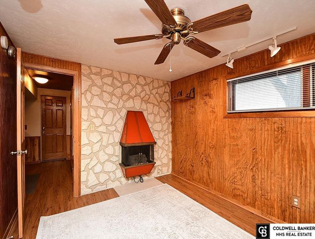 7813 S 37th Street, Bellevue, NE 68147