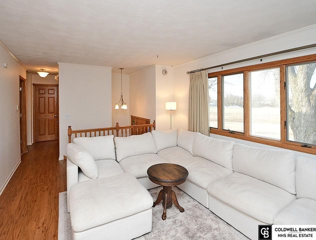 7813 S 37th Street, Bellevue, NE 68147