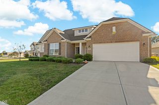 2951 Daylily Drive, Columbus, IN 47201