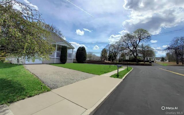 43 Newbury Street, Monroe, NY 10950