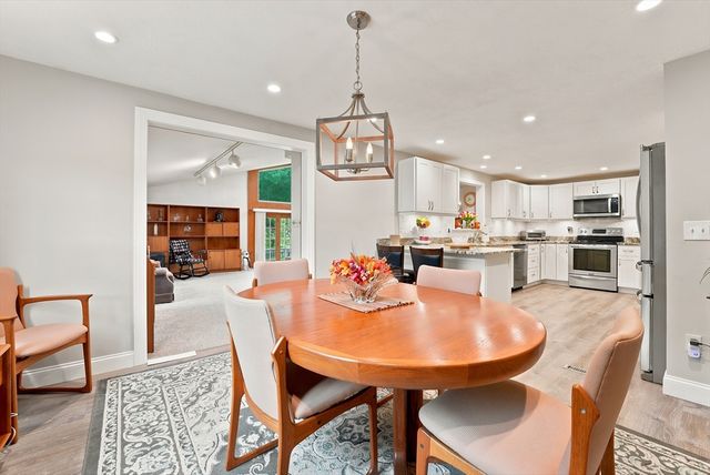 12 Swanson Rd, Framingham, MA 01701