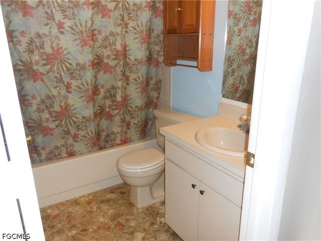 52 Heath Aster LN, Lehigh Acres, FL 33936