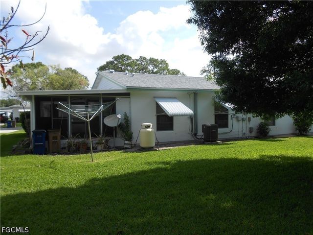 52 Heath Aster LN, Lehigh Acres, FL 33936