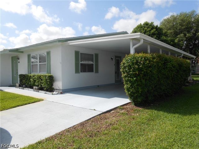 52 Heath Aster LN, Lehigh Acres, FL 33936