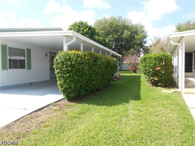 52 Heath Aster LN, Lehigh Acres, FL 33936