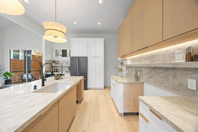 1709 Maple Ave 1, Austin, TX 78702