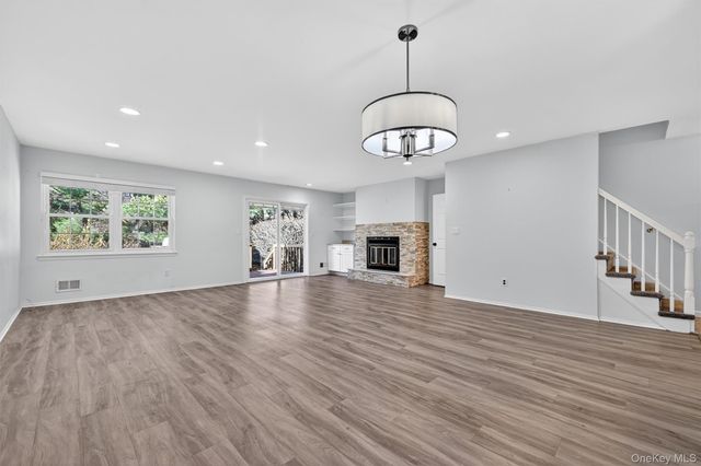 410 Pawnee Court, Suffern, NY 10901