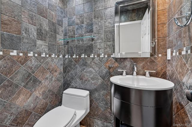 410 Pawnee Court, Suffern, NY 10901