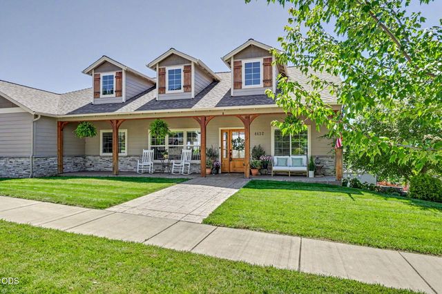 4432 Vista Pointe Drive, Medford, OR 97504
