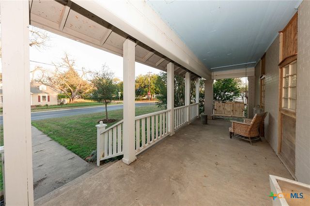 1202 Pecan Street, Bastrop, TX 78602