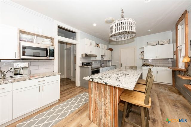 1202 Pecan Street, Bastrop, TX 78602