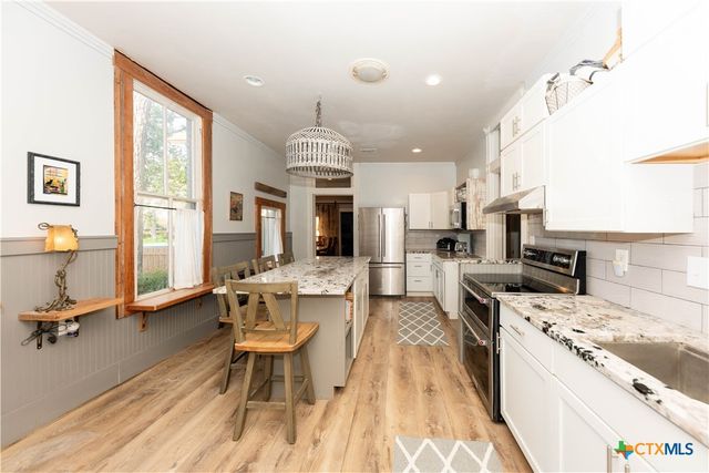 1202 Pecan Street, Bastrop, TX 78602