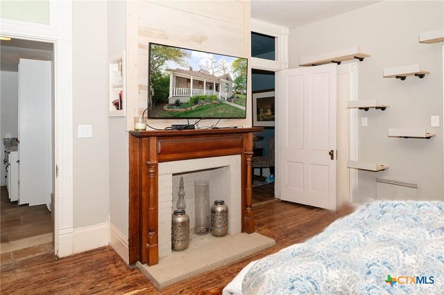 1202 Pecan Street, Bastrop, TX 78602