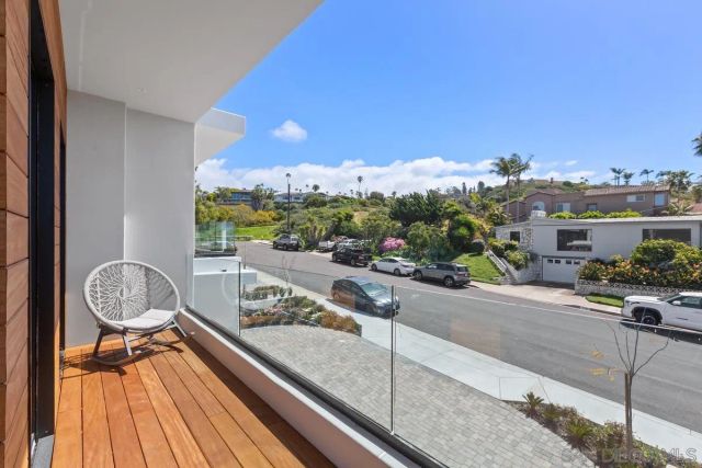 744 Bonair St, La Jolla, CA 92037