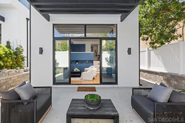 744 Bonair St, La Jolla, CA 92037