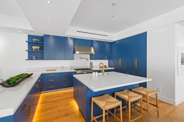 744 Bonair St, La Jolla, CA 92037