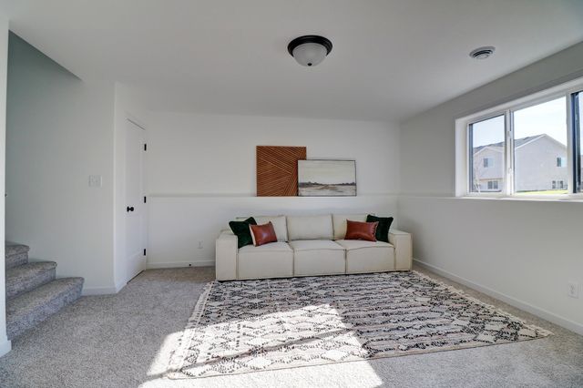 2517 36th Avenue S, Moorhead, MN 56560