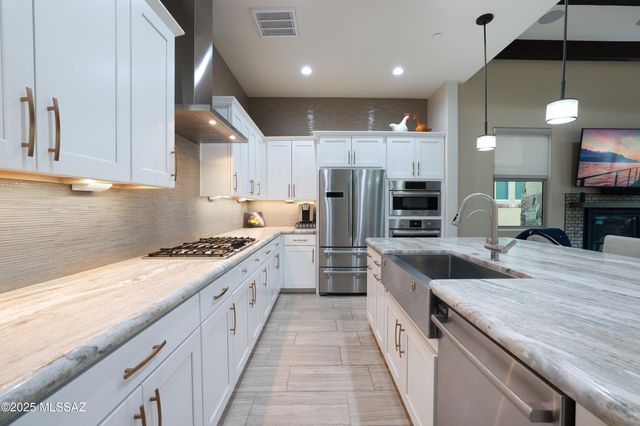 14414 N Mickelson Canyon Court, Oro Valley, AZ 85755