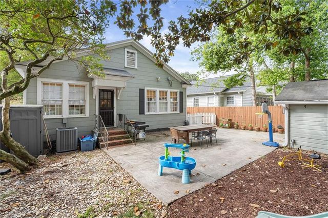 1954 Old Government Street, Mobile, AL 36606