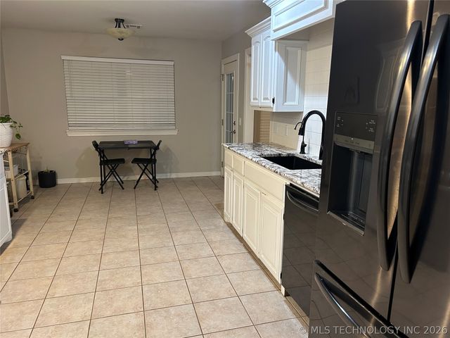 1204 Pinehurst Court, Fort Gibson, OK 74434