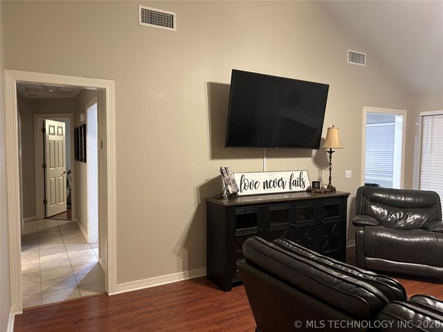 1204 Pinehurst Court, Fort Gibson, OK 74434