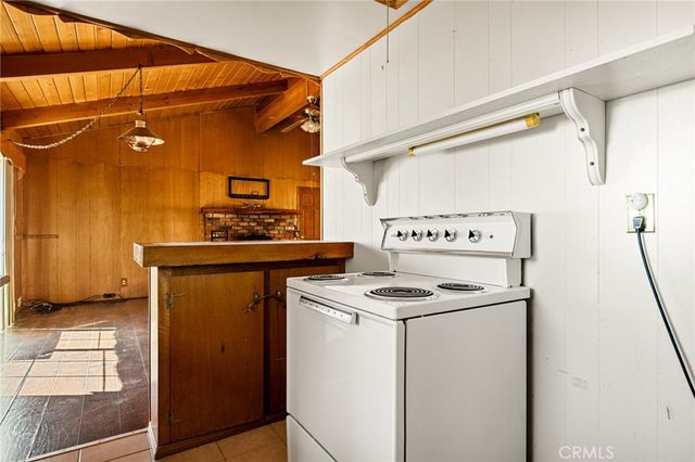 30509 Live Oak, Running Springs, CA 92382