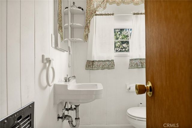 30509 Live Oak, Running Springs, CA 92382