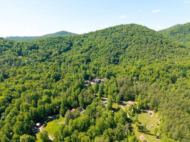 593 Turkey Trot Road, Blairsville, GA 30512