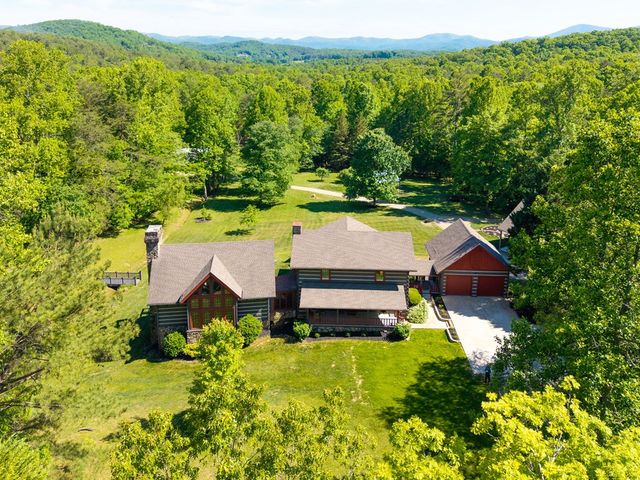 593 Turkey Trot Road, Blairsville, GA 30512