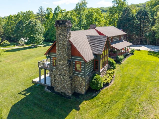 593 Turkey Trot Road, Blairsville, GA 30512
