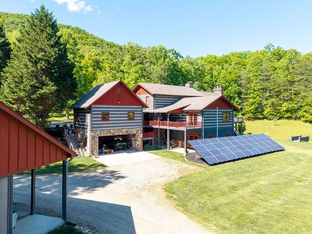 593 Turkey Trot Road, Blairsville, GA 30512