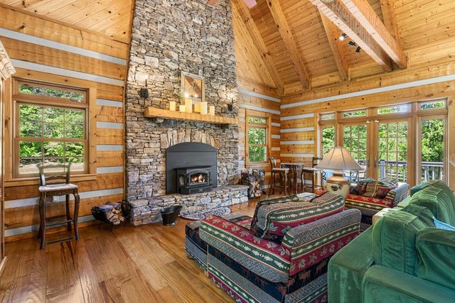 593 Turkey Trot Road, Blairsville, GA 30512