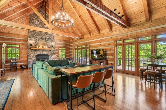 593 Turkey Trot Road, Blairsville, GA 30512