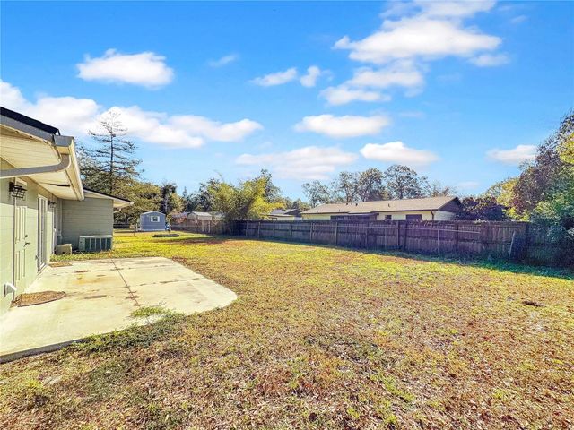 569 SIDNEY DRIVE, Lake Helen, FL 32744