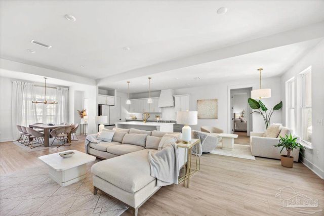 5751 Dunbar Cir, Milton, FL 32583