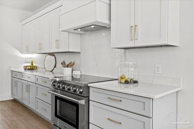 5751 Dunbar Cir, Milton, FL 32583