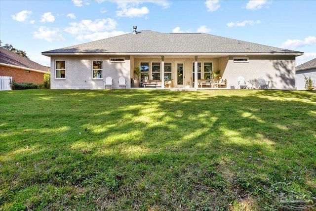 5751 Dunbar Cir, Milton, FL 32583