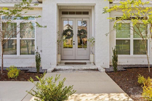 5751 Dunbar Cir, Milton, FL 32583