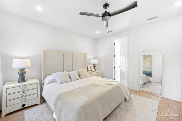 5751 Dunbar Cir, Milton, FL 32583