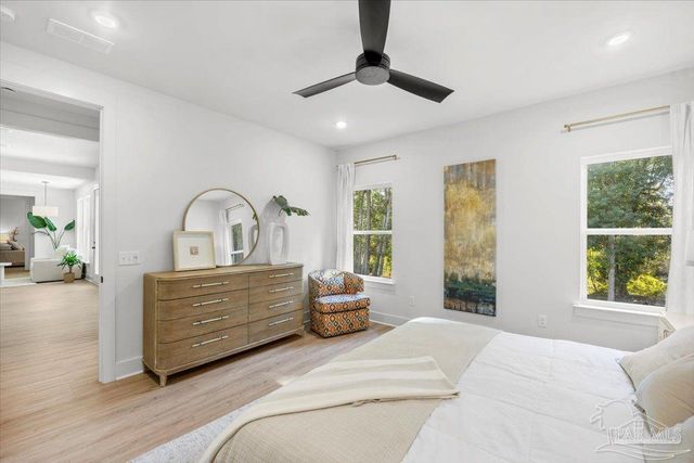 5751 Dunbar Cir, Milton, FL 32583