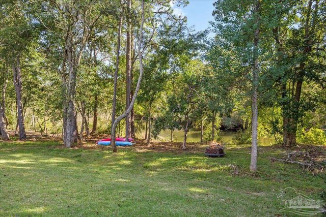 5751 Dunbar Cir, Milton, FL 32583